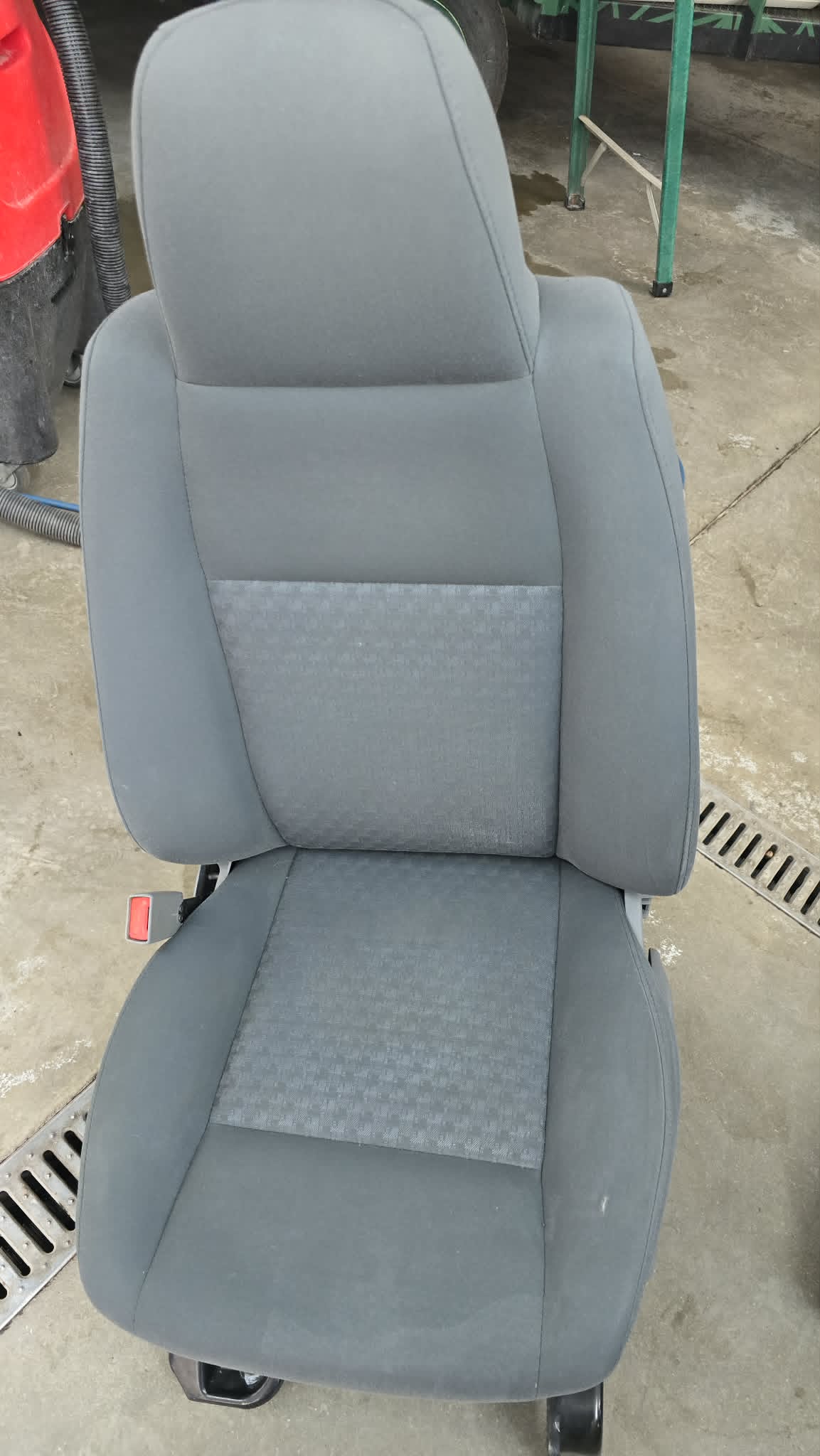 Clean seat